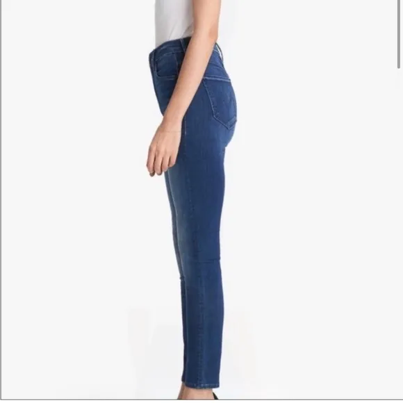 Mother high waisted looker ankle jeans in the road to paradise