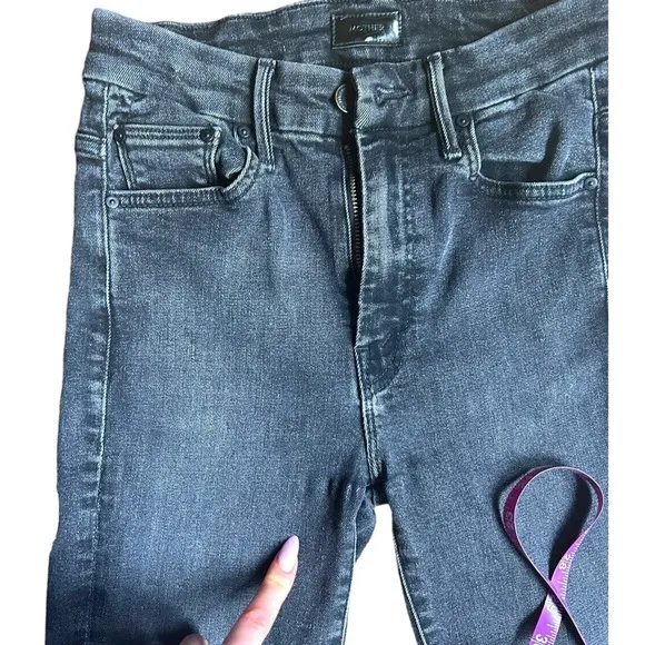 MOTHER The High Waisted Looker Jeans Black Hawk Size 24​