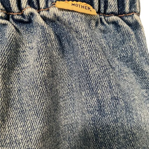 MOTHER The Springy Ankle • 15 Minutes Of Fame Straight Leg Light Wash Jeans
