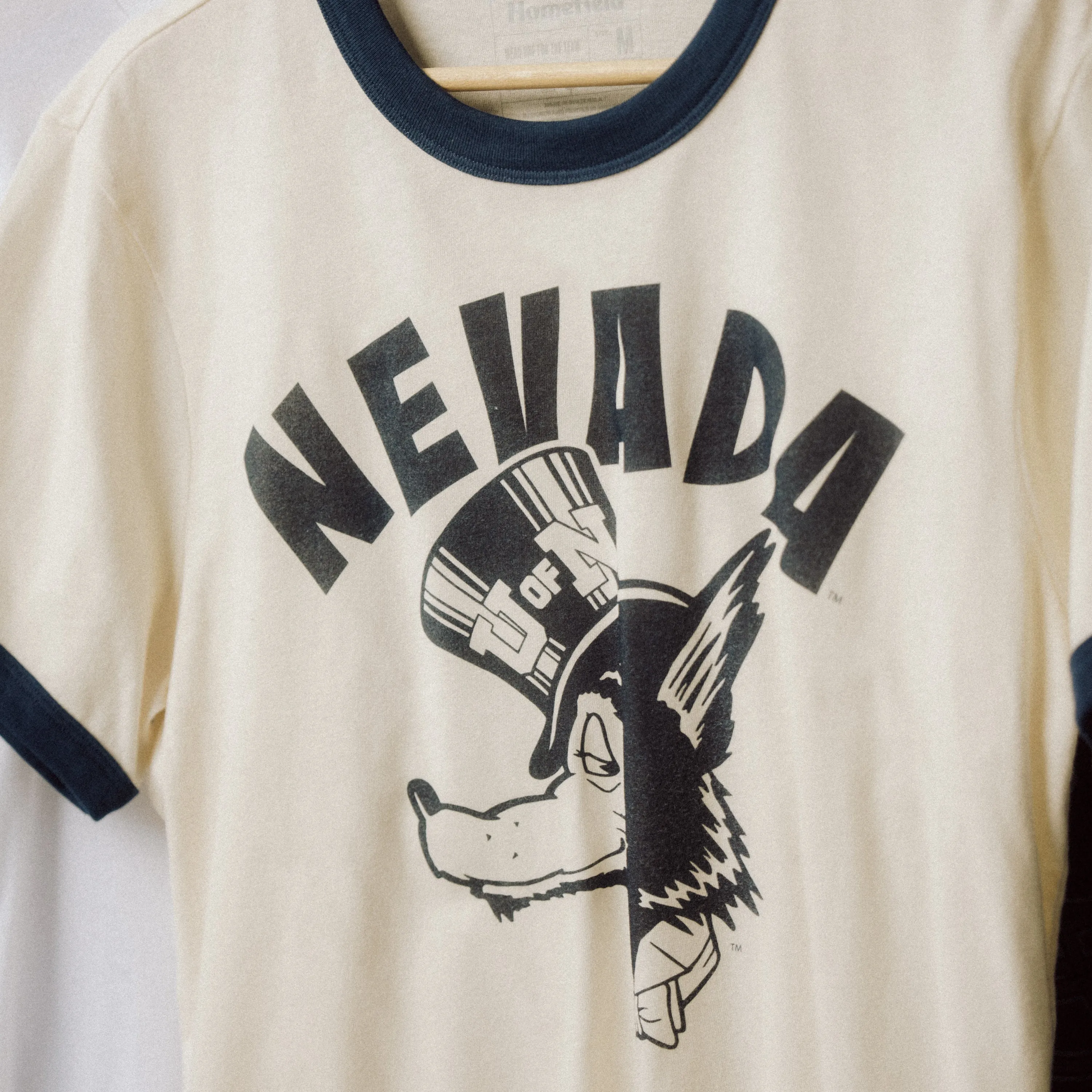 Nevada Vintage Top Hat Wolf Ringer Tee