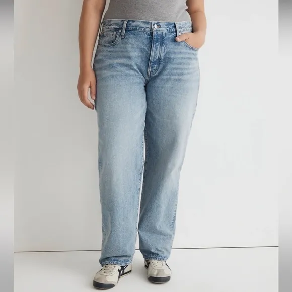 NWOT Madewell Low-Slung Straight Jeans in Olvera Wash Size 33