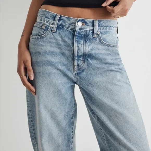 NWOT Madewell Low-Slung Straight Jeans in Olvera Wash Size 33