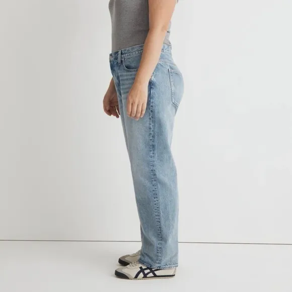 NWOT Madewell Low-Slung Straight Jeans in Olvera Wash Size 33
