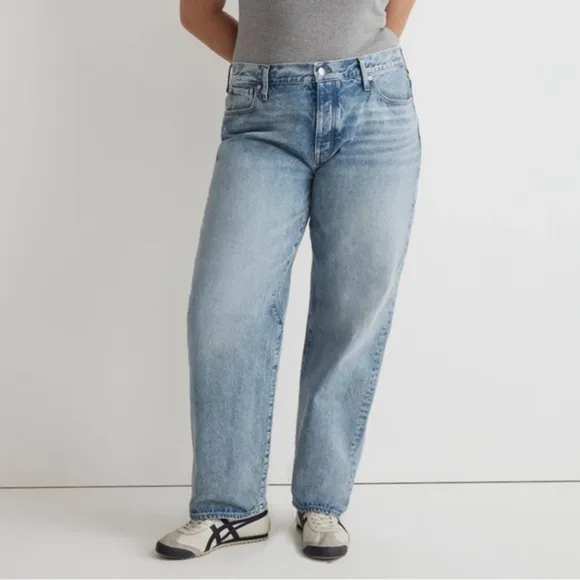 NWOT Madewell Low-Slung Straight Jeans in Olvera Wash Size 33