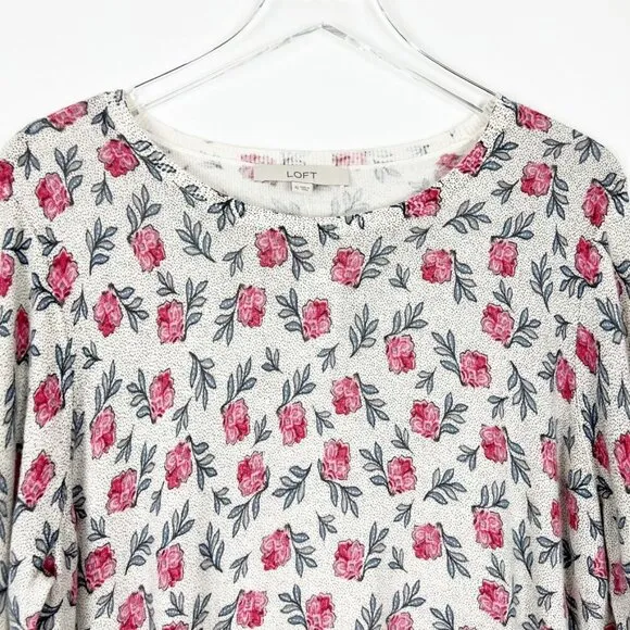 NWT Ann Taylor LOFT Floral Tipped Long Sleeve Crew Neck Sweater. Size XL