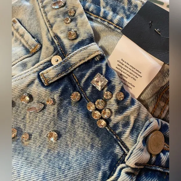 NWT BLANK NYC CUSTOM JEWELED CROP JEANS SIZE 24