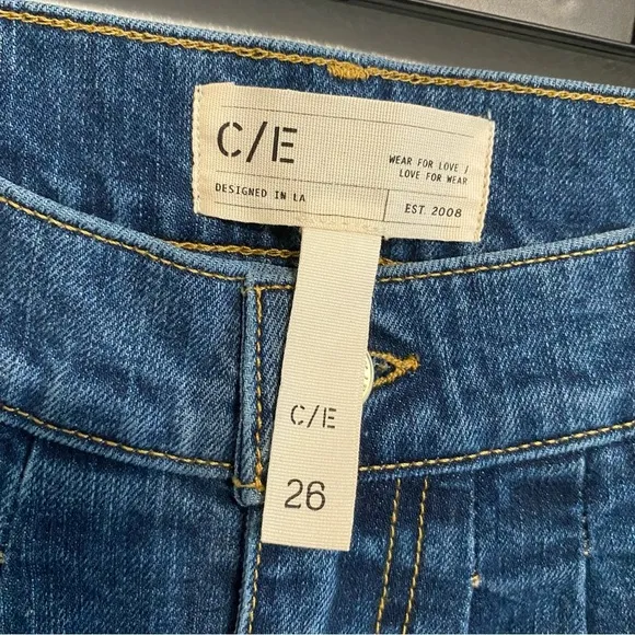 NWT Current/Elliot High Rise Soledad The Arroyo Pleated Jeans Size 26