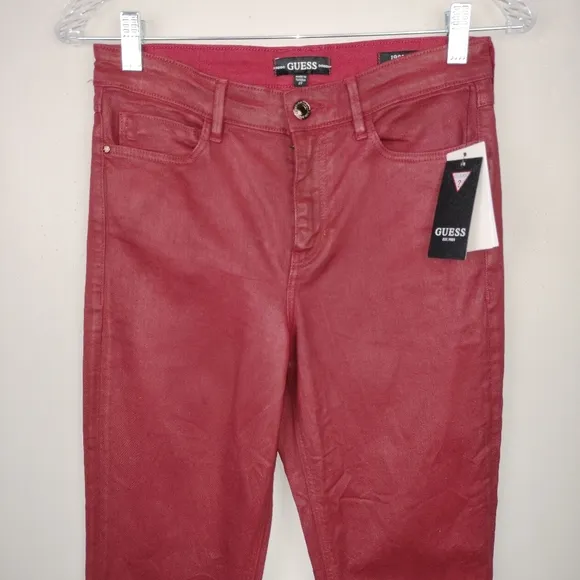 NWT GUESS 1981 Skinny High Leatherette Bordeaux in Burgundy