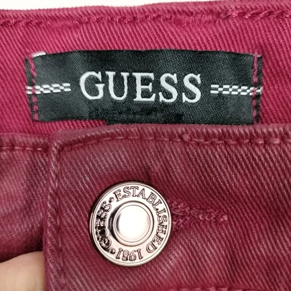 NWT GUESS 1981 Skinny High Leatherette Bordeaux in Burgundy