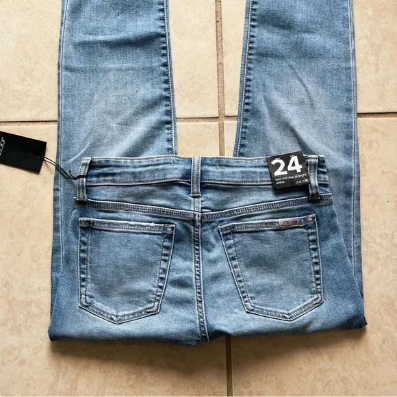 NWT Joe’s Jeans Lara Mid Rise Straight Ankle Jeans - 24
