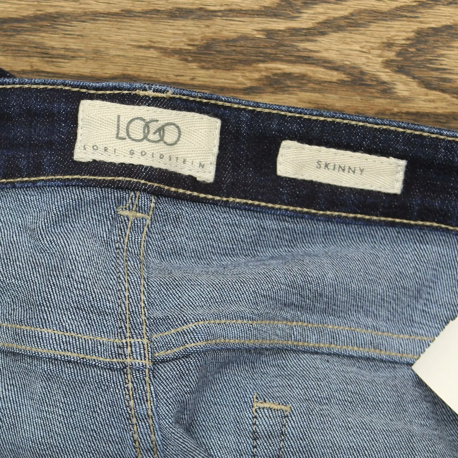 NWT LOGO By Lori Goldstein Plus Skinny Leg High Waisted Jeans. A309792 20W