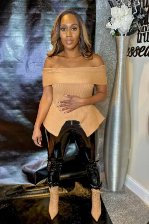 OFF-SHOULDER UNEVEN SWEATER