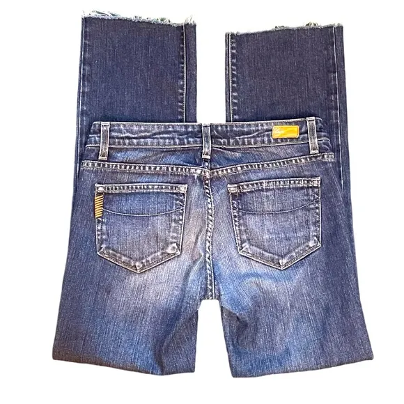 Paige Melrose Straight Leg Low Rise Blue Denim Jeans with Frayed Hem. Size 27