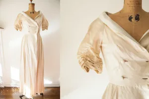 Rare Vintage 1950s Lucie Ann Silk Satin Dressing Gown