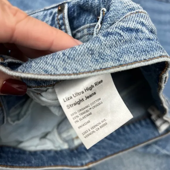 Reformation Jeans Liza Ultra High Rise Slim Straight Leg in Malta Size 26 $168