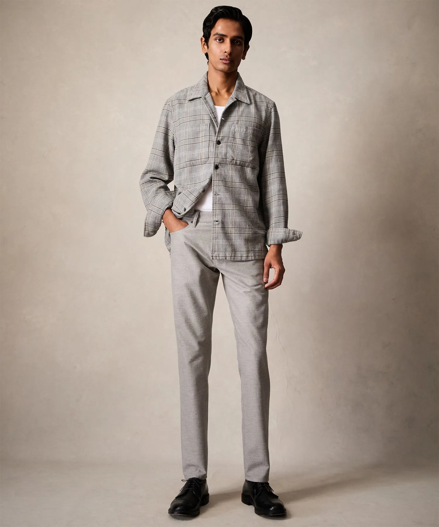Relaxed Fit Plaid Flannel Overshirt in Light Grey