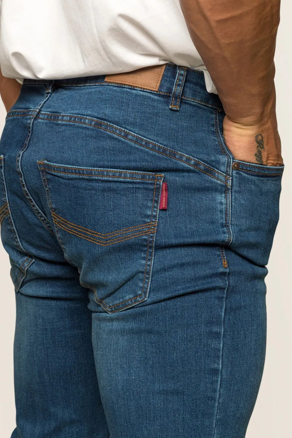 Ringers Western Mitchell Mens Straight Leg Jean