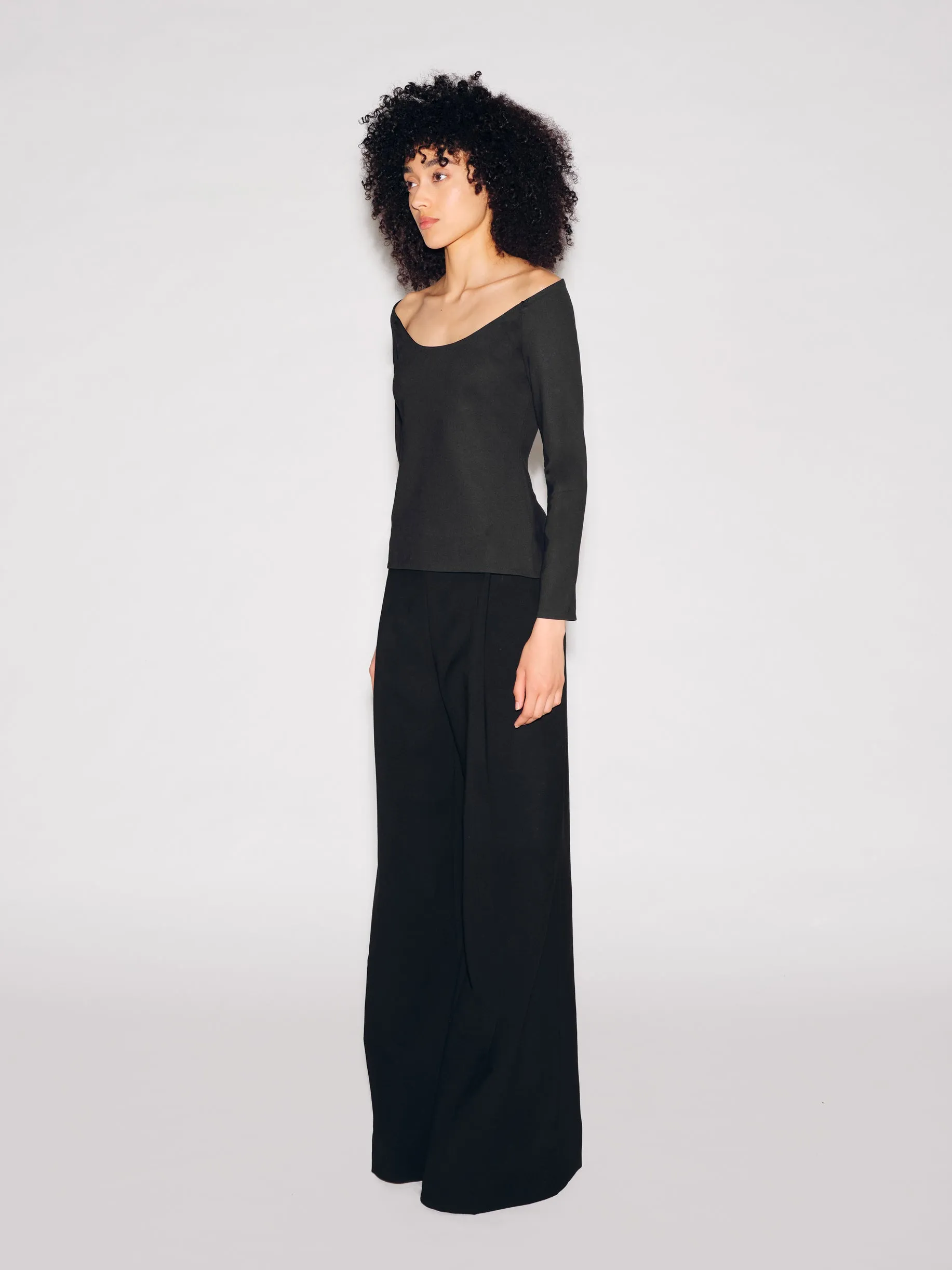 SCOOP NECK OFF THE SHOULDER TOP