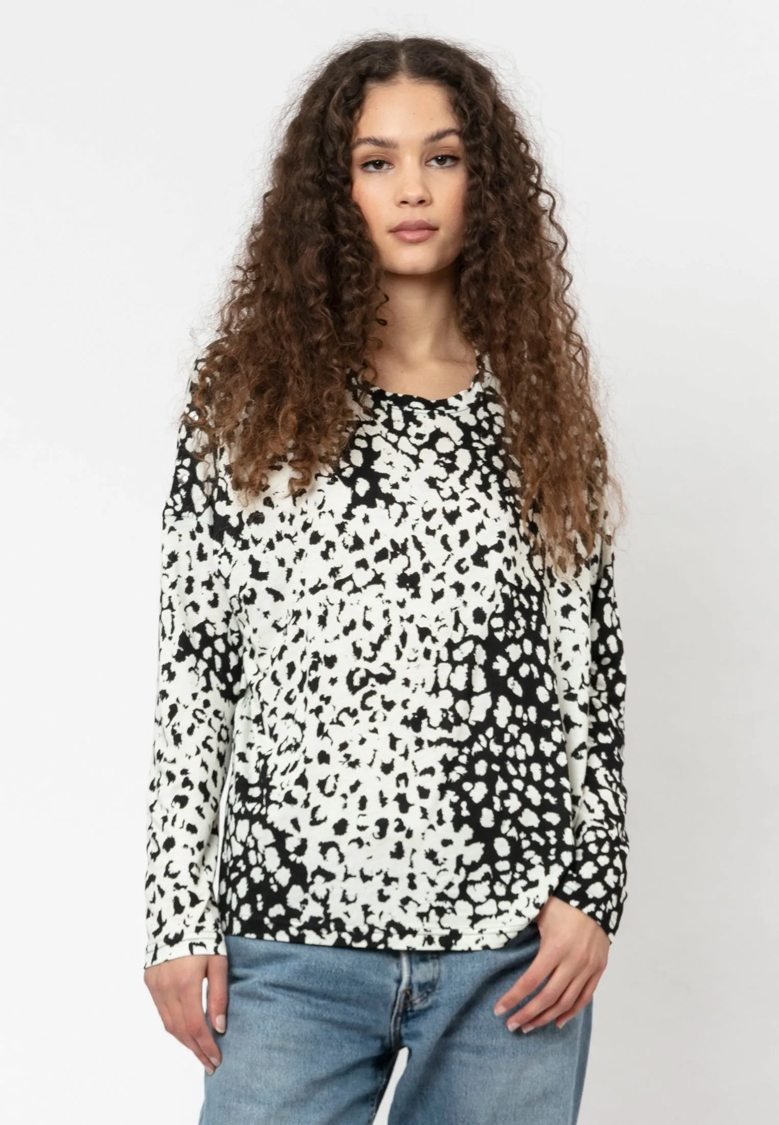 Scorpio Top