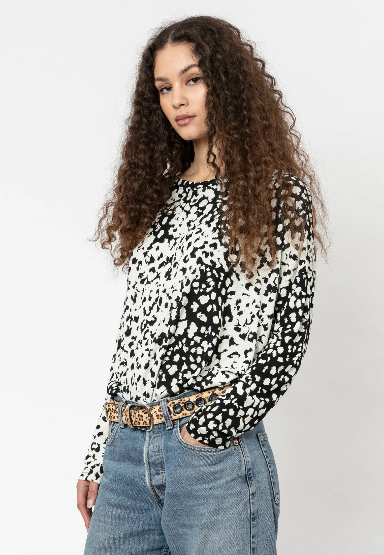 Scorpio Top