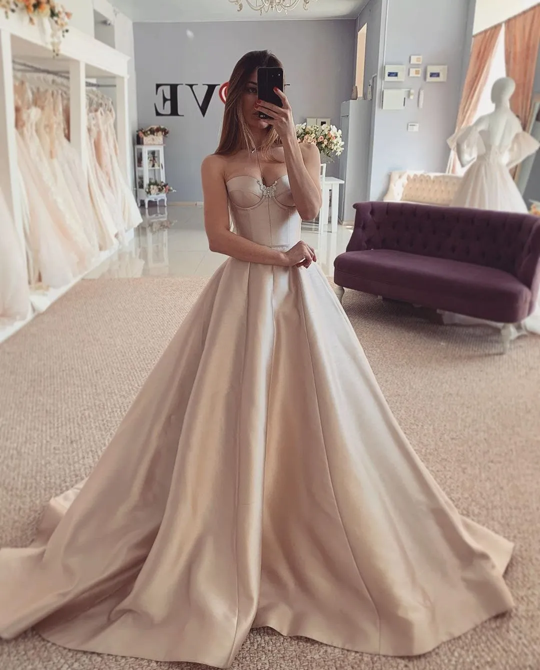 Strapless Sweetheart Women Prom Gowns with Satin Skirt