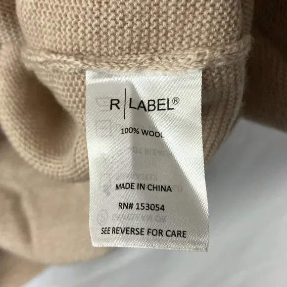 The Reaet R Label Essential Pullover Sweater