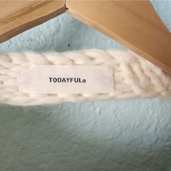 TODAYFUL crop sweater pullover coastal NWOT