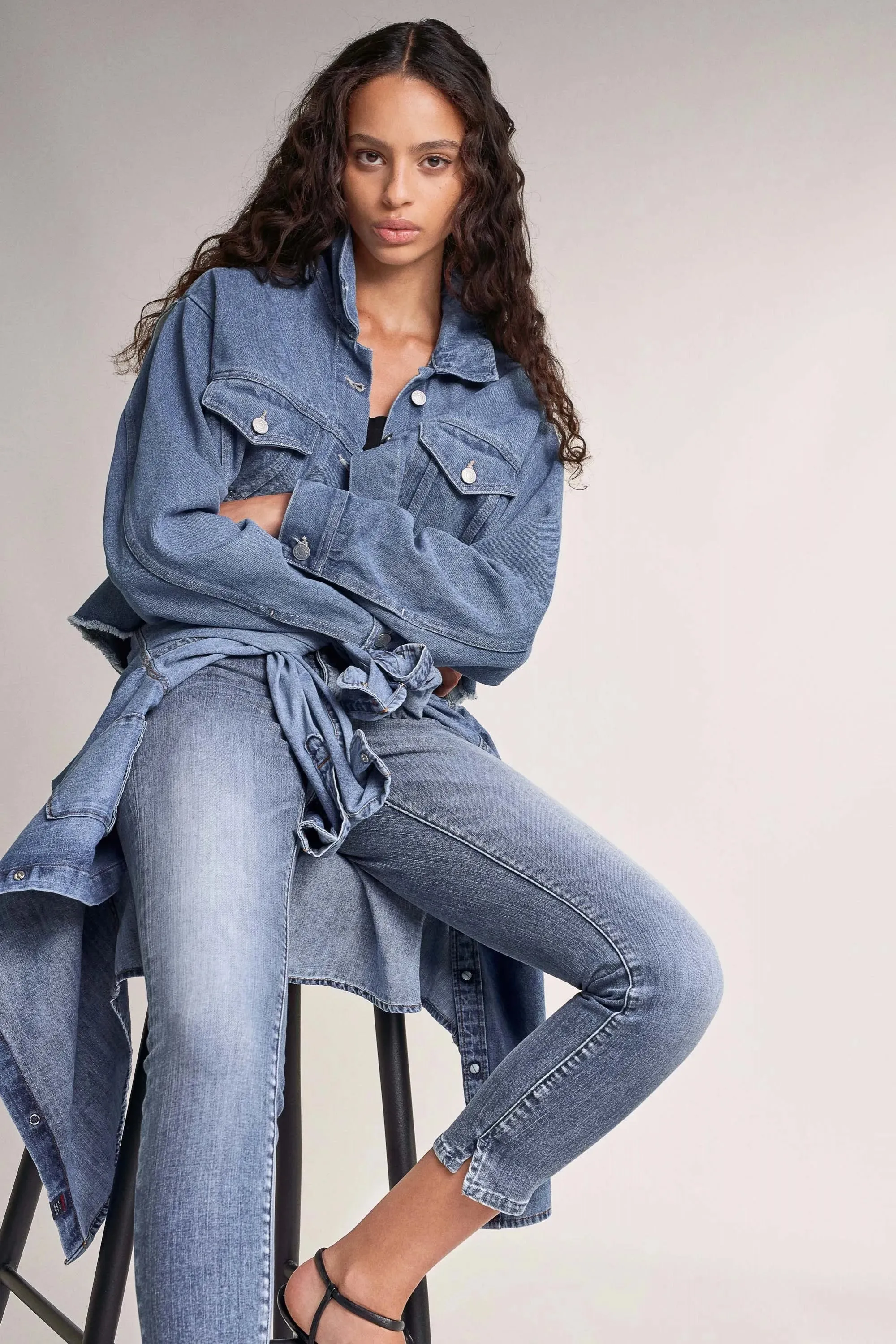 Vaqueros Push In Secret Glamour capri claros