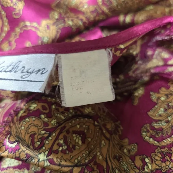 VINTAGE KATHRYN Robe Belted Pockets Floral Satin