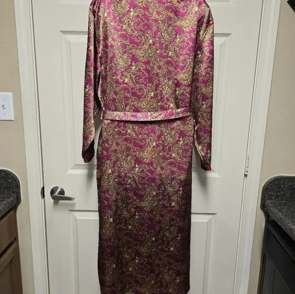 VINTAGE KATHRYN Robe Belted Pockets Floral Satin