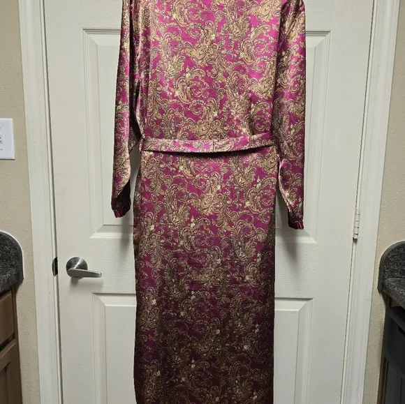VINTAGE KATHRYN Robe Belted Pockets Floral Satin