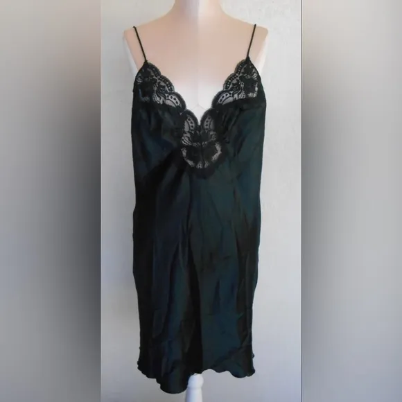 Vintage Olga Black Liquid Satin‎ Nightgown Negligee Size 36