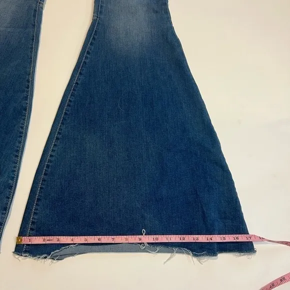 We The Free People Just Float On Flare Jeans Women's 26 Raw Hem High Rise