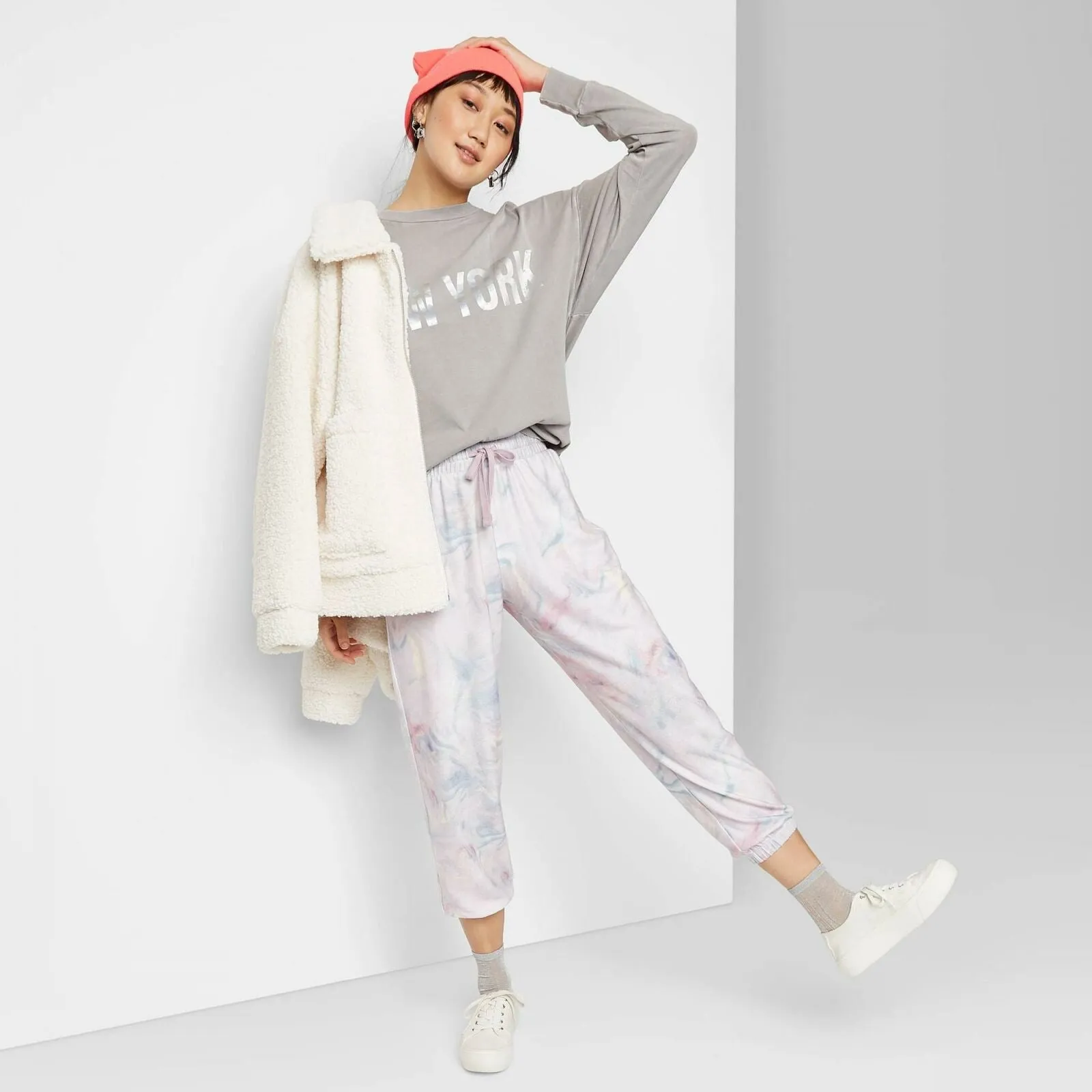 Wild Fable Women's New York Long Sleeve Crewneck Relaxed Graphic T-Shirt