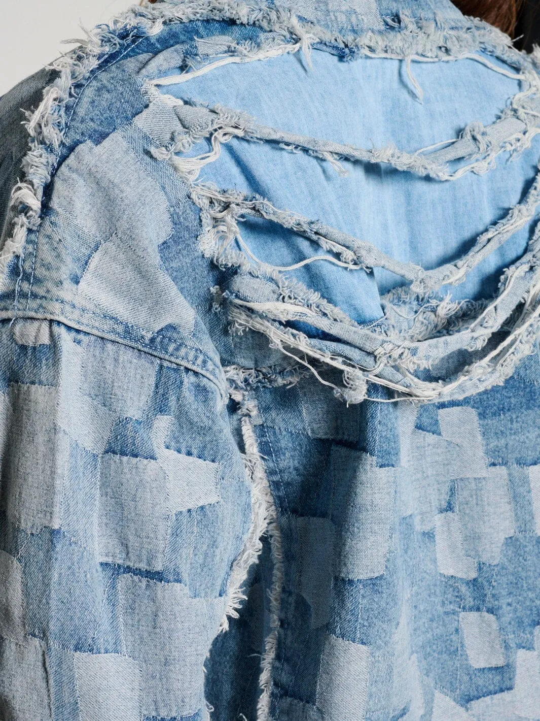 WOMEN'S LONG SLEEVE BUTTON CLOSURE POCKETS COLORBLOCK DENIM JACKET