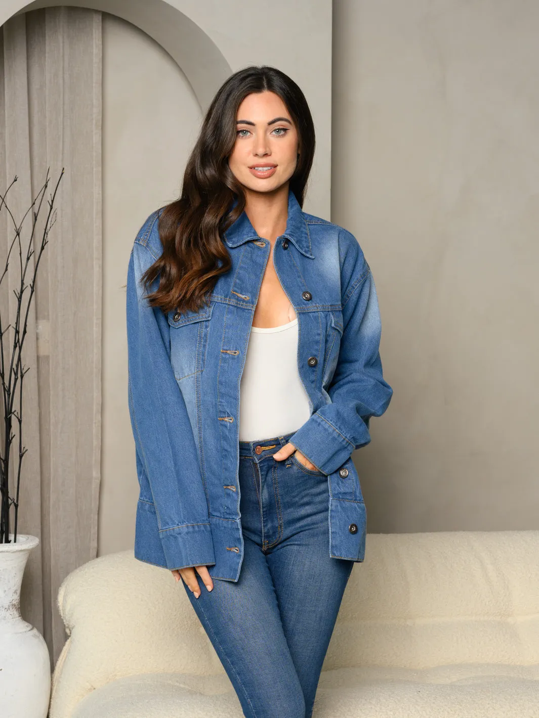 WOMEN'S LONG SLEEVE DENIM BUTTON UP WASHED FRONT POCKET BACK CUT OUT JACKET