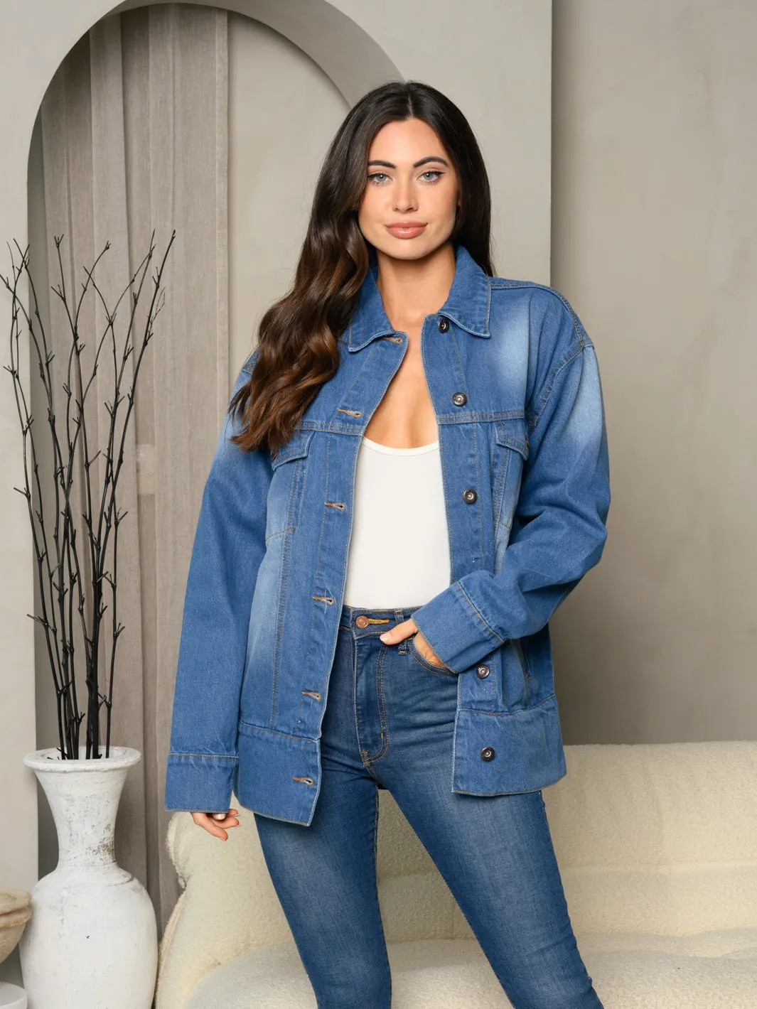 WOMEN'S LONG SLEEVE DENIM BUTTON UP WASHED FRONT POCKET BACK CUT OUT JACKET