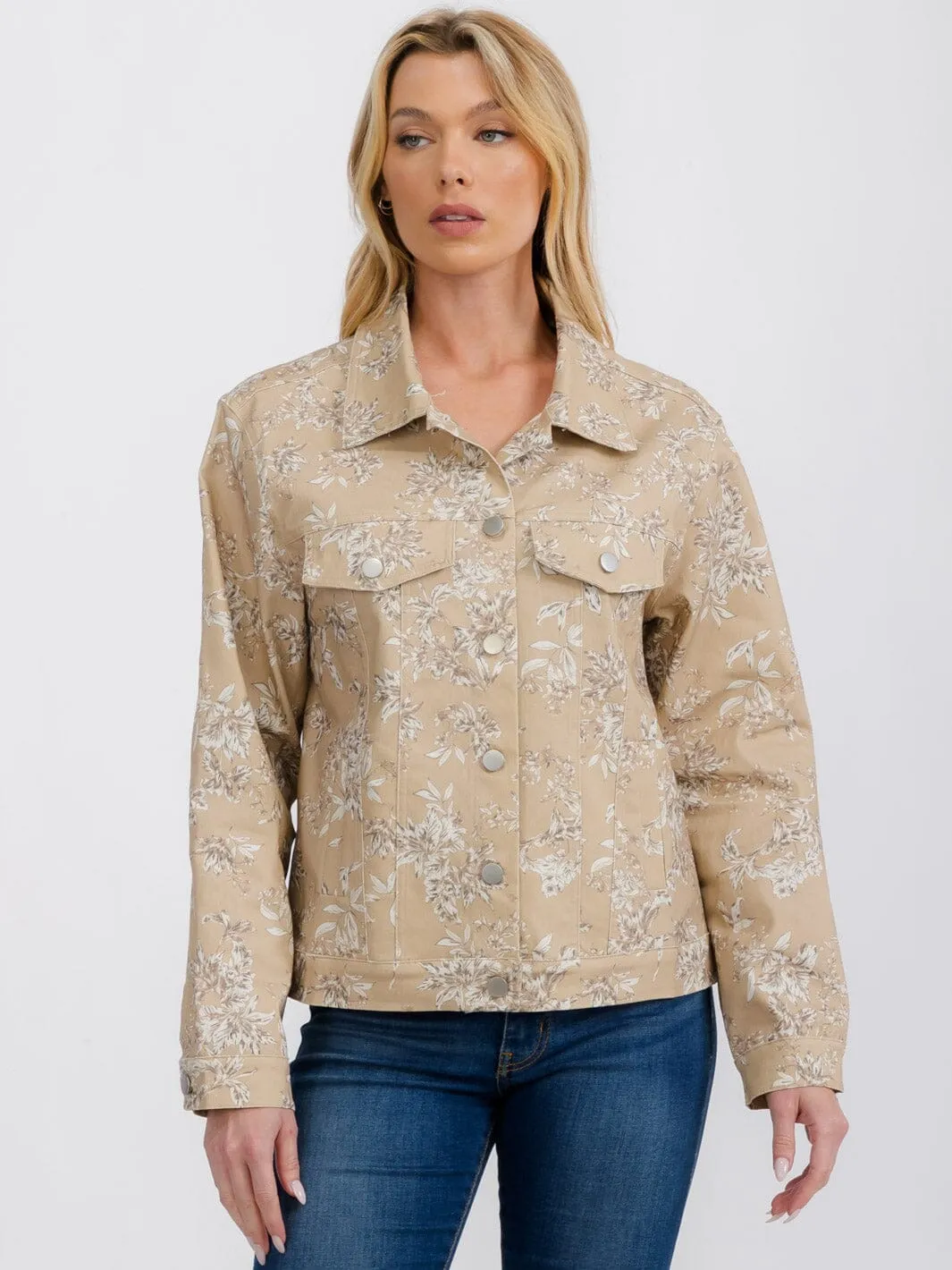 WOMEN'S LONG SLEEVE FRONT POCKETS BUTTON CLOSURE FLORAL DENIM JACKET