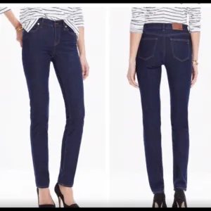 Women’s Madewell dark wash Alley straight leg jeans size 26