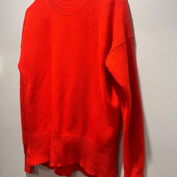 Women's Theory Orange-Red,Medium Pullover Sweater,100% Cashmere