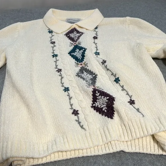 Y2K 90s Vintage Chenille Sweater Medium Petite Collar Ivory Cottage Preppy
