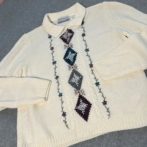 Y2K 90s Vintage Chenille Sweater Medium Petite Collar Ivory Cottage Preppy